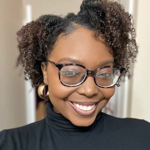 Meet your Posher, Marissa